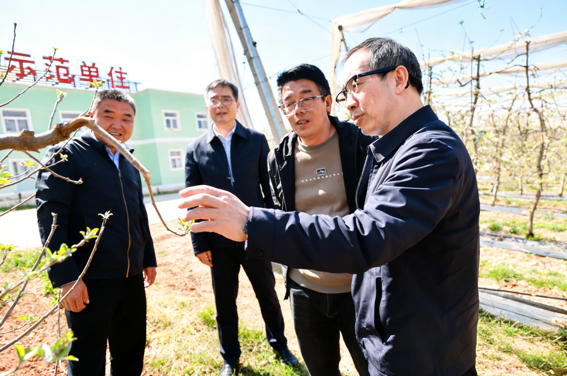 陈华赴威宁调研乡村振兴帮扶工作