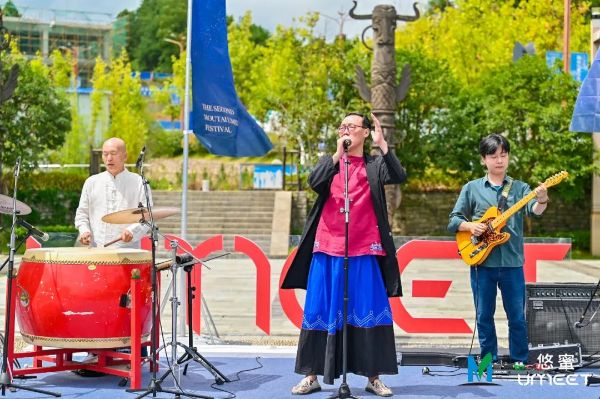 演出现场